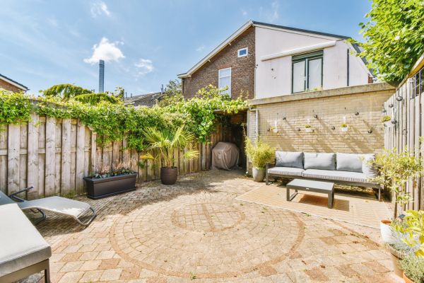 Cost of Courtyard Patio Service in Reston