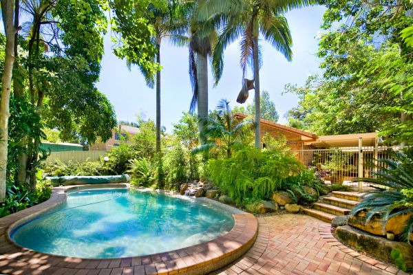 Cost of Pool Patio Paving in Reston